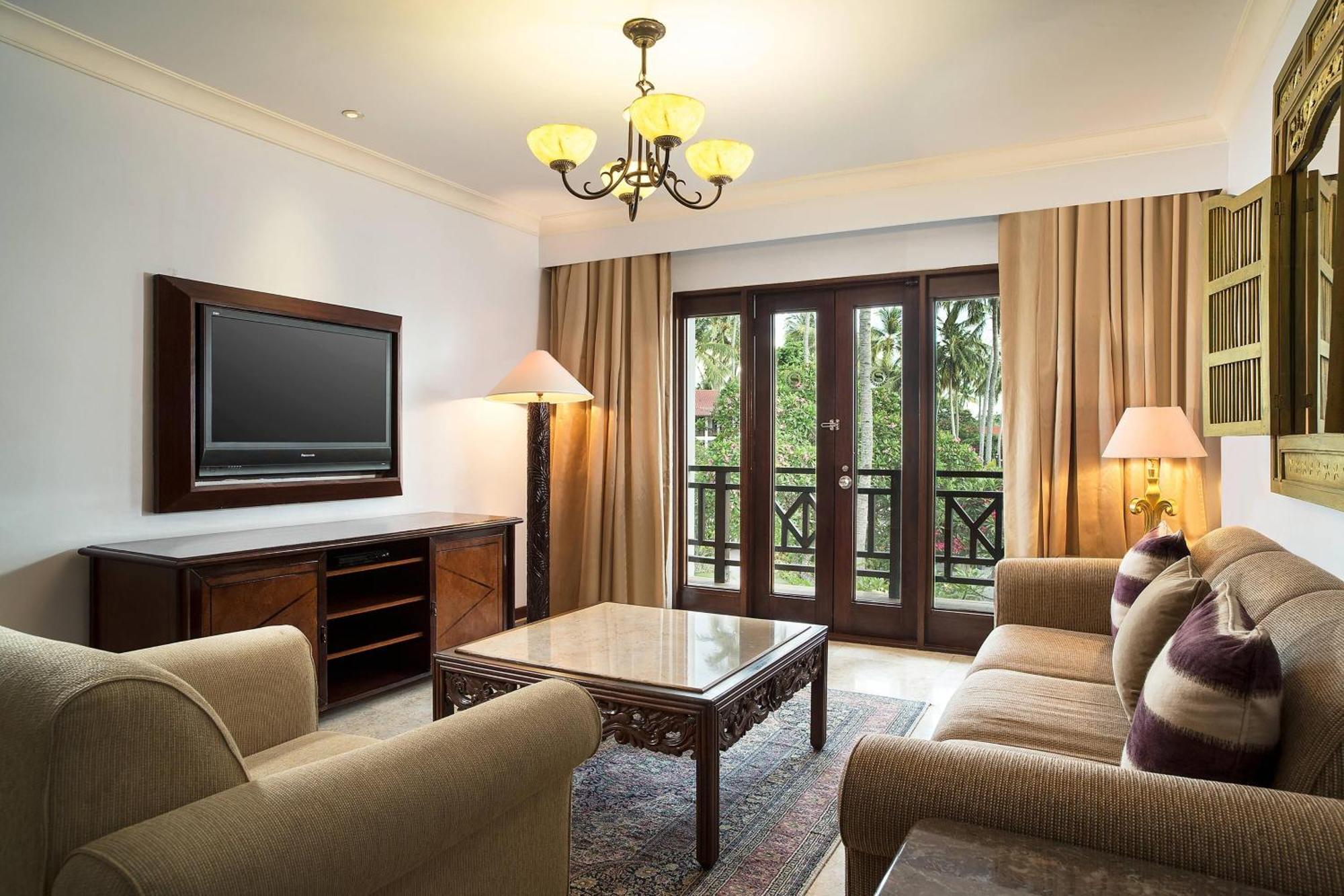 Sheraton Senggigi Beach Resort Mangsit Екстериор снимка