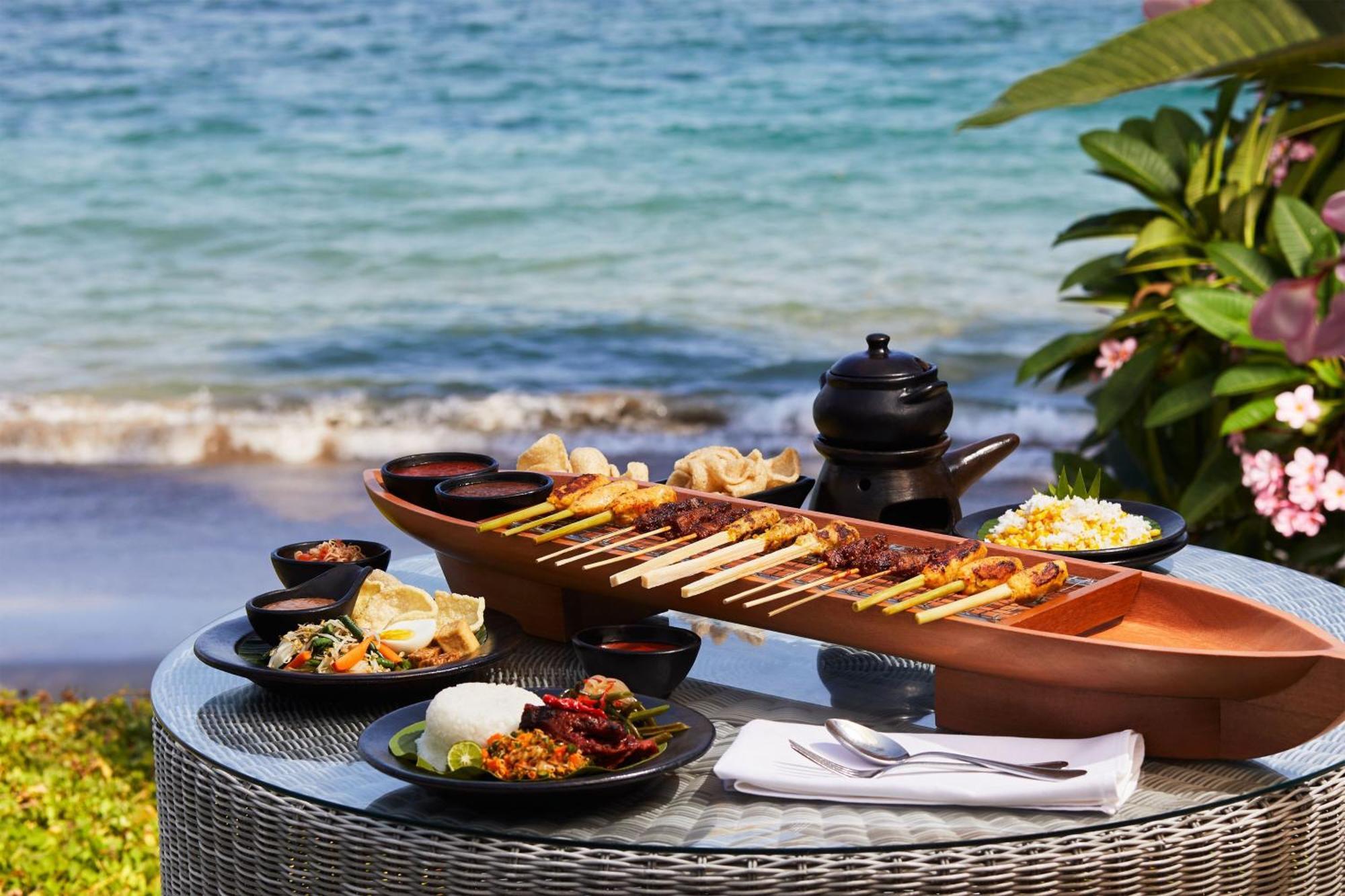 Sheraton Senggigi Beach Resort Mangsit Екстериор снимка
